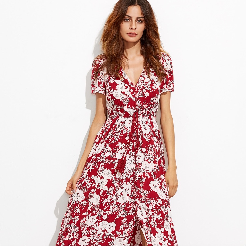 V-Neckline Calico Print Tassel Tie Dress